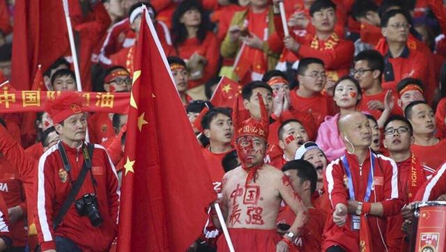 等下子，我得先把这边事儿了了。